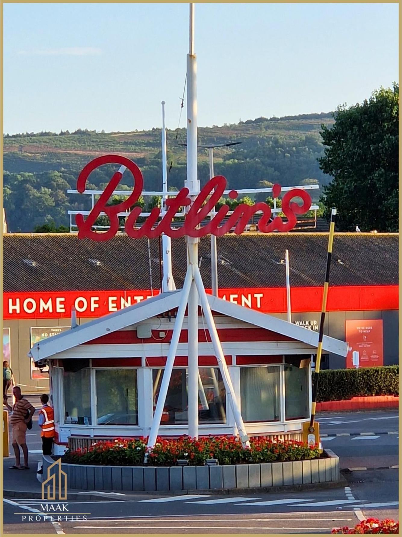 Minehead Suite Exterior photo